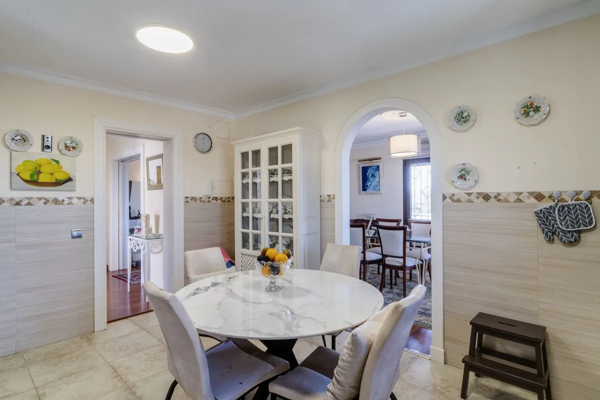 75ac0c2c-8ba2-4bfe-b6d3-1eaaa116182f