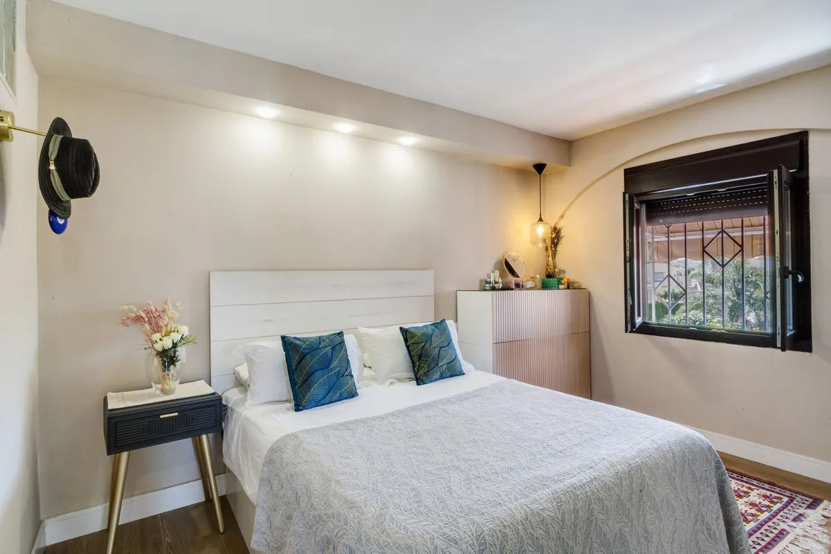 d2203acc-cd9e-4918-9525-f6b9b19568af