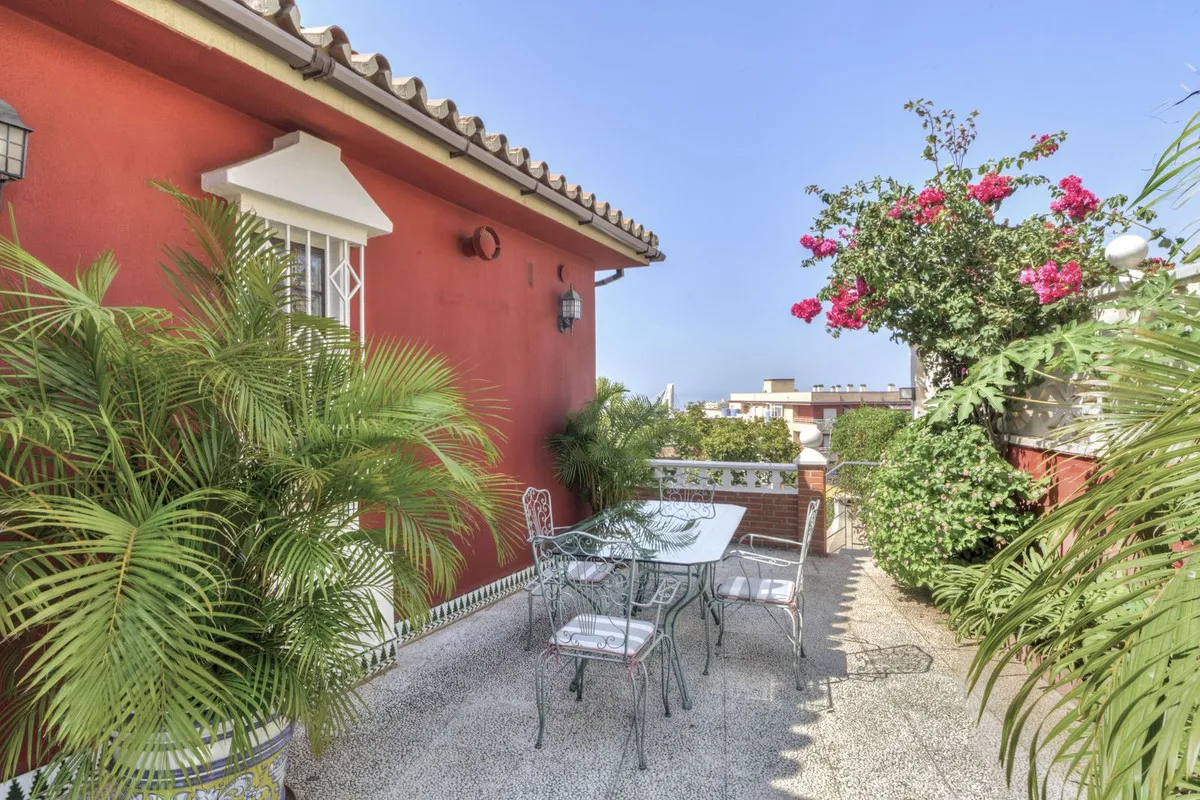 edef17d2-8ba0-4d31-b6eb-40307356b713