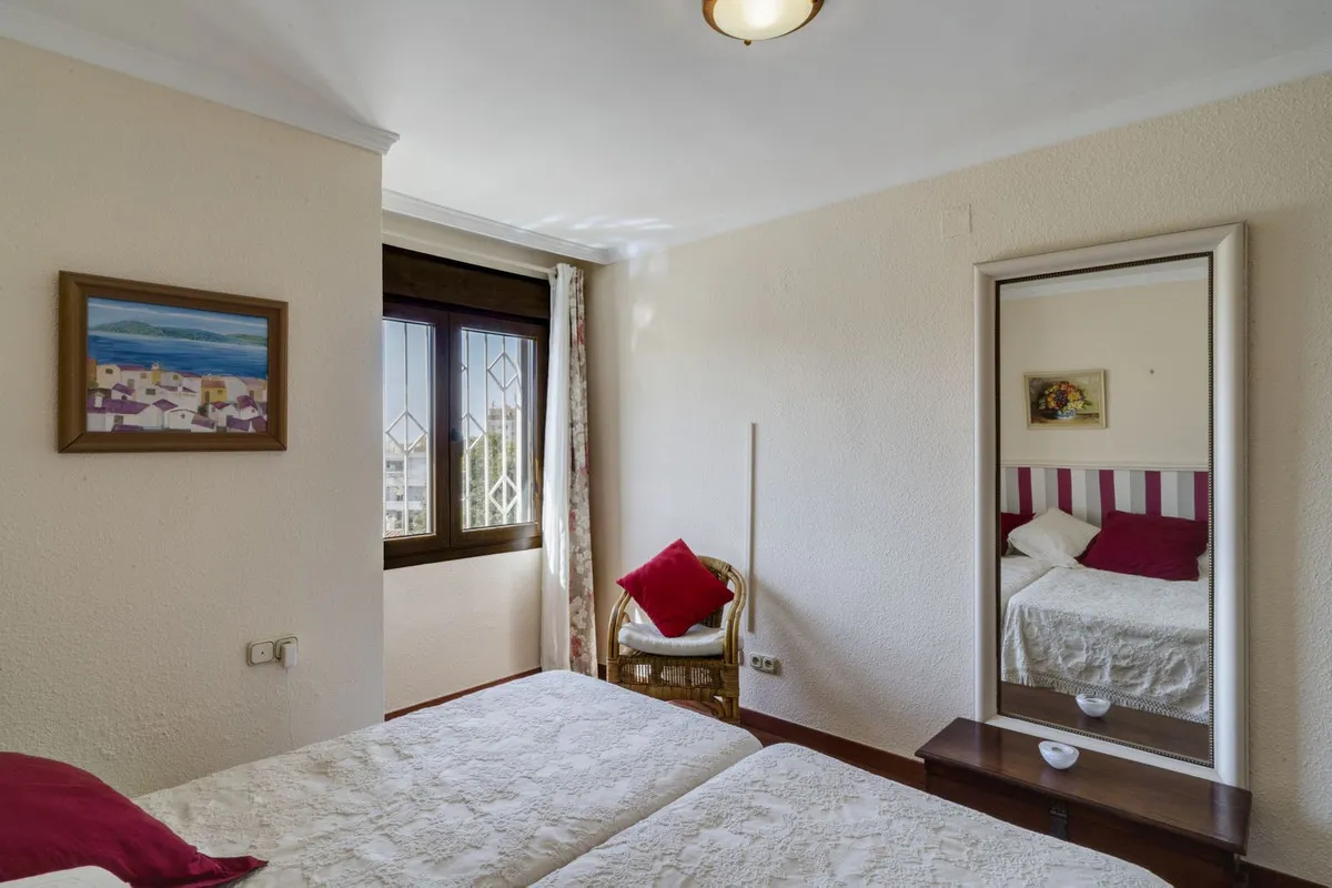 f6a7edd2-709a-4b2d-90ee-824748faf16e