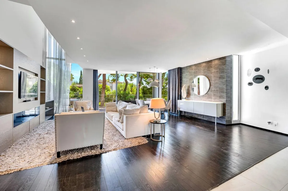 5bc434ec-25f1-44d7-acfd-bf05da9792fd