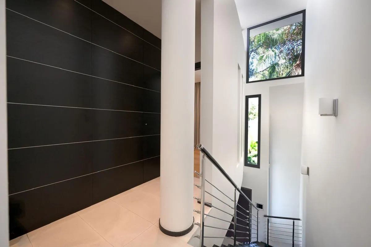 bc555160-e9d8-4164-9a67-72fccf551ef7