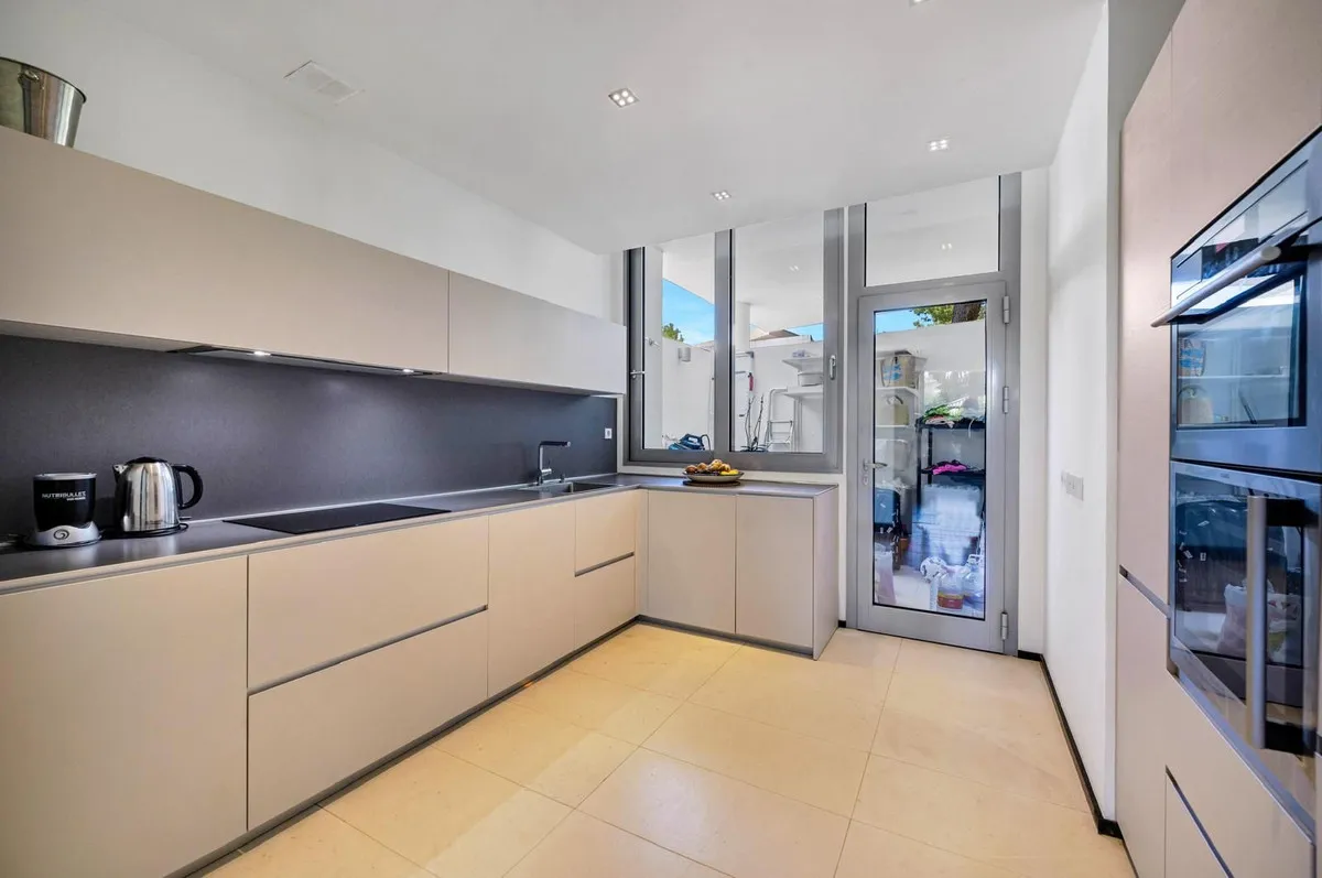 c40c9018-6747-4a13-a416-6f60070fbb7c