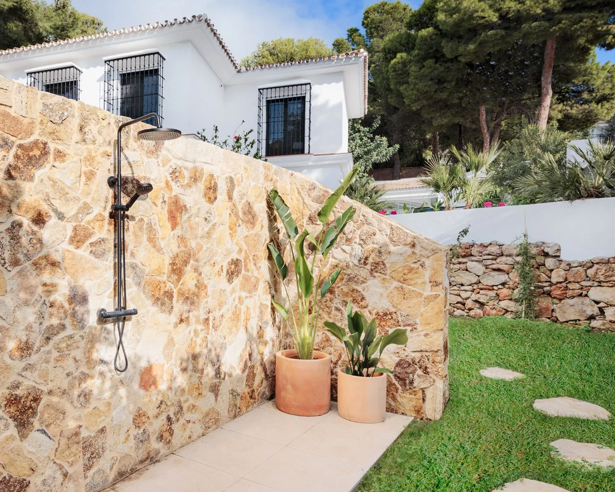 43b623a5-6d05-4be6-b211-a00157f4b5fb