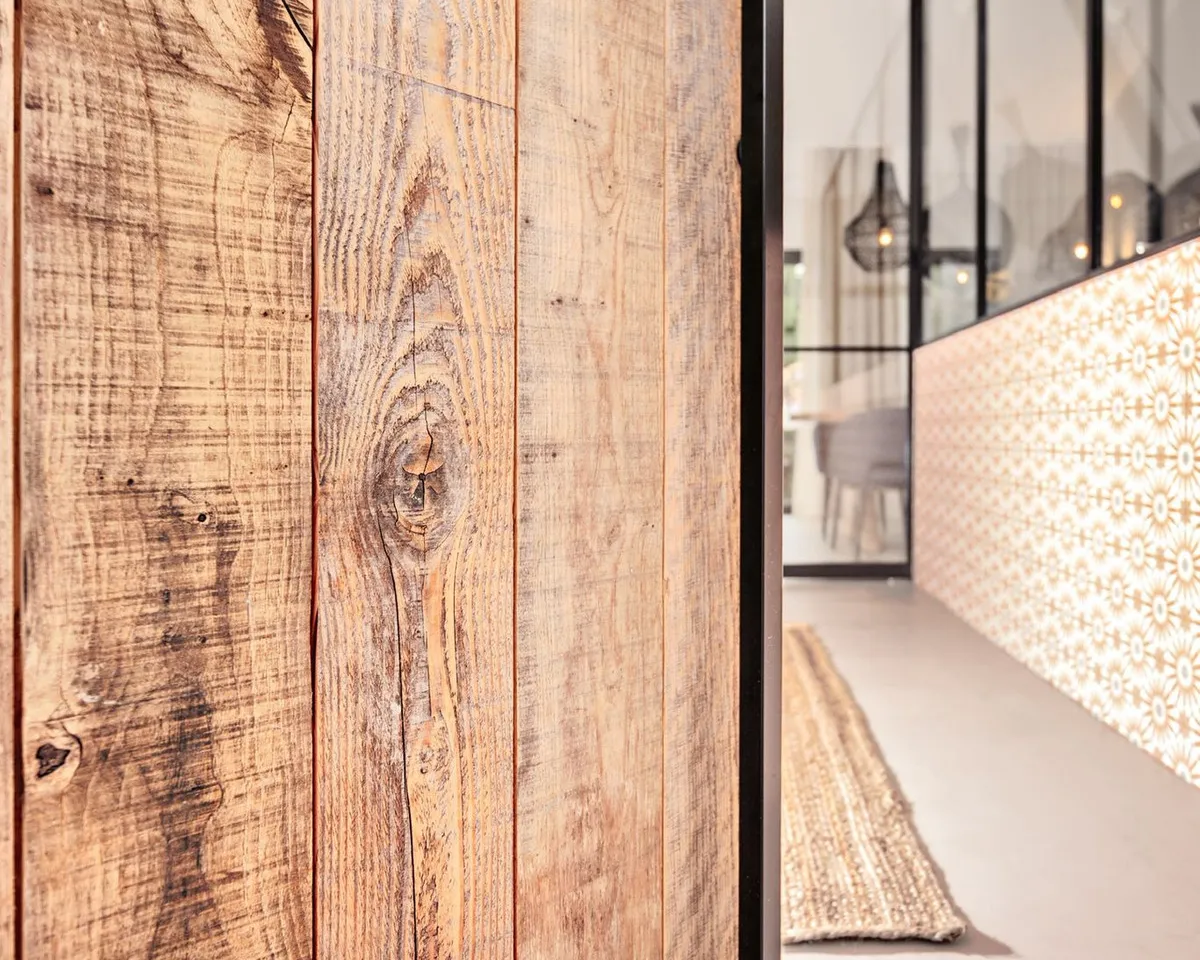 d2049ff1-03b7-4c6f-ac93-87258ab79ebc