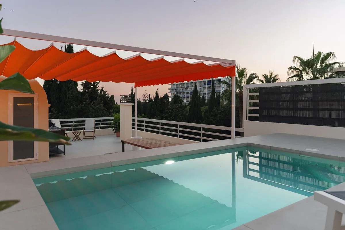 d9f51fa8-14f9-4e15-a1da-f6c12f5eae56