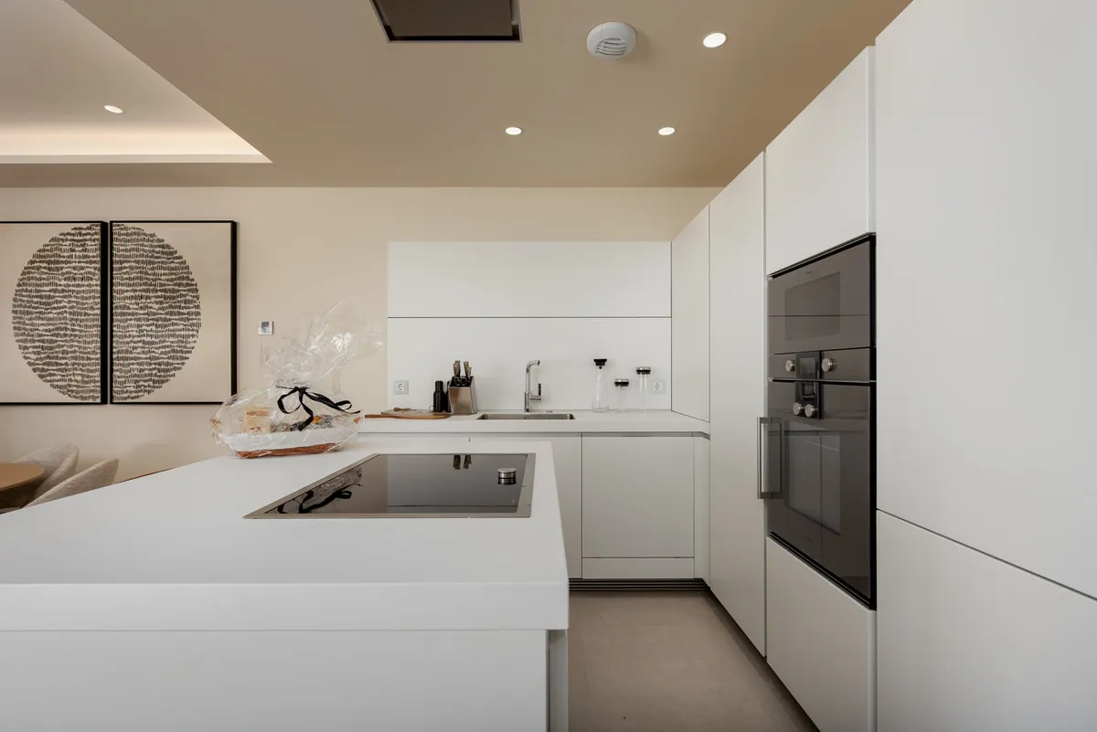 3c09b69f-be06-483c-b49a-281a13ca16ab