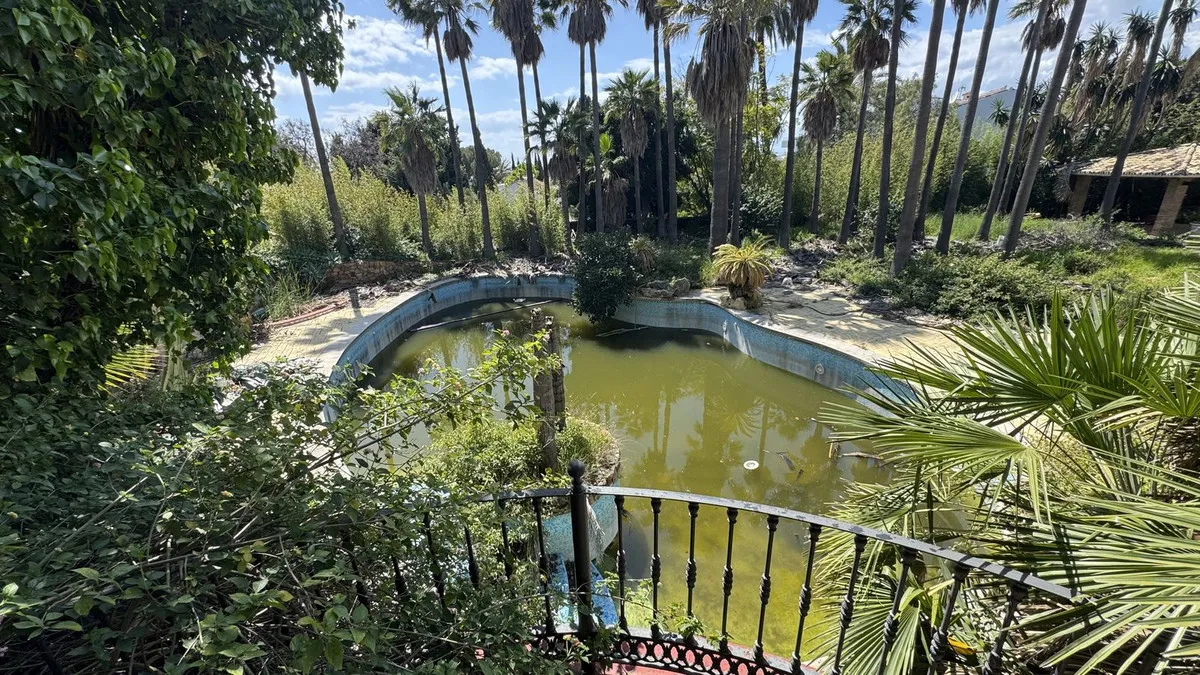 6ae16944-384a-4272-8a61-1bd681051c8c