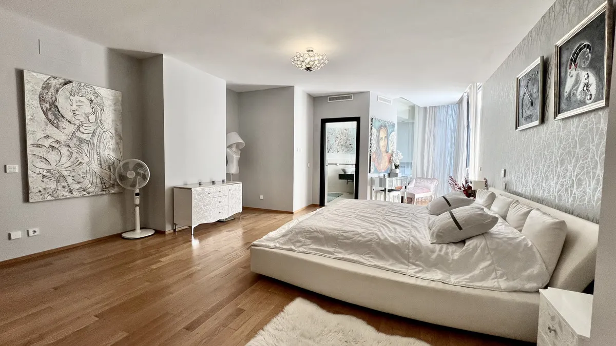 12c72931-41c7-474c-8627-34e2c26d2d27