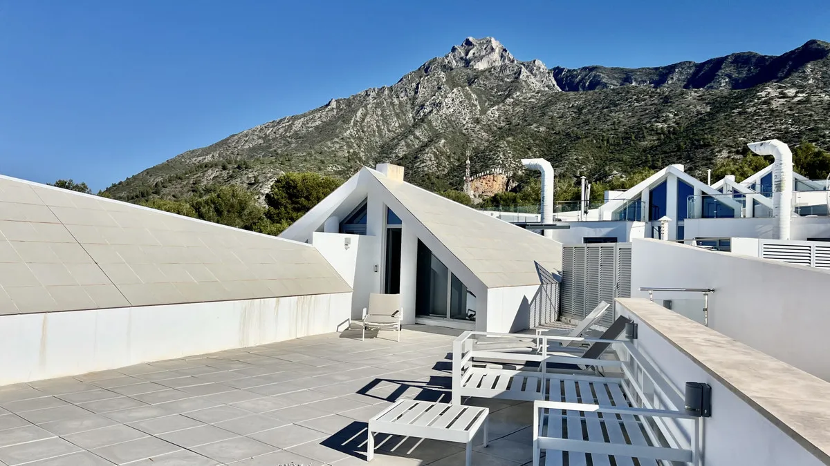 1cb9135b-e51f-4023-b961-29acbe7eabe4