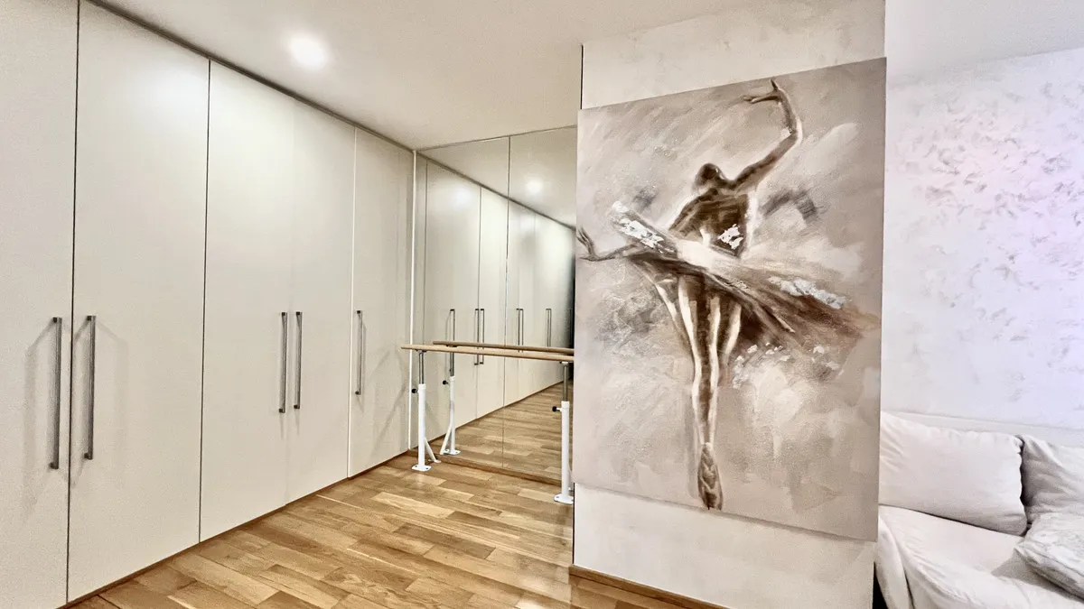 2e234d16-6a7d-4337-9aba-e53a5fe45d9f