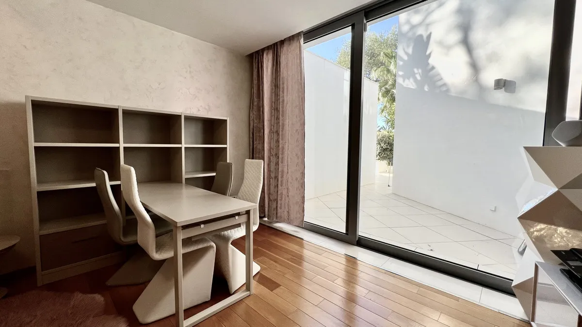 8aa586fa-c0e7-45d6-9551-d7f1f2a6040c