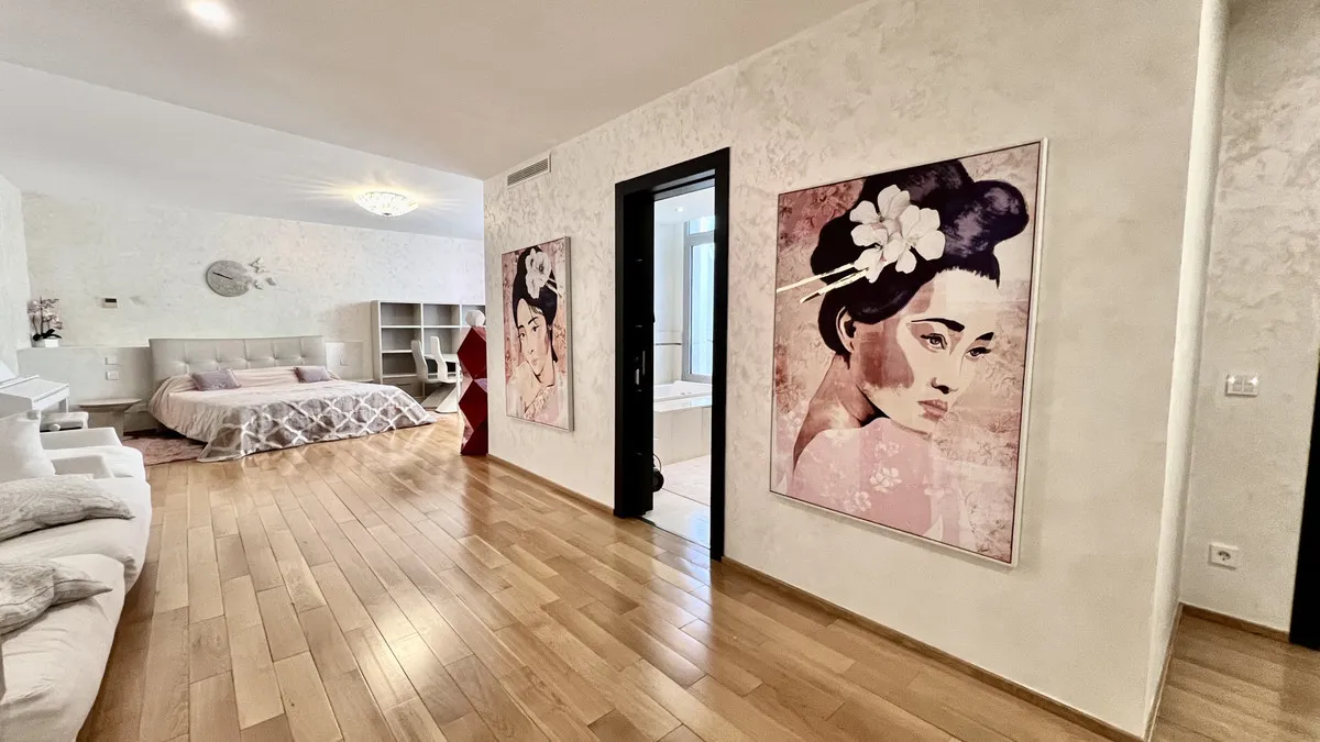 f205ef4e-b924-449f-b734-4a37cd16194a