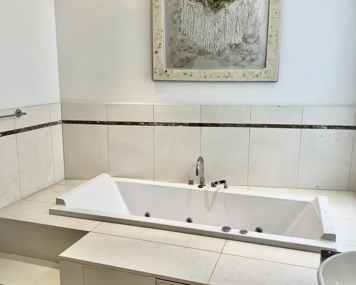 f52781fa-5412-4fb4-9f5c-68d3a19f4a98