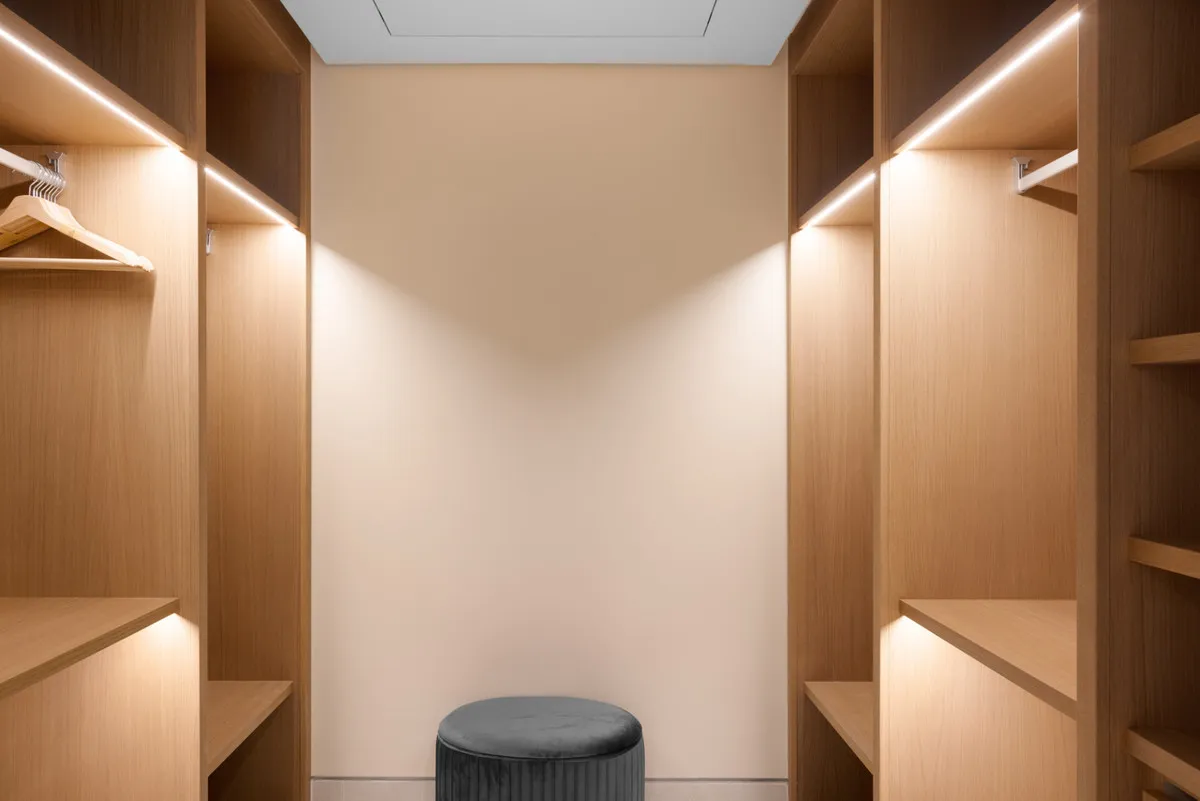 fe43cb62-93a8-40a7-b2de-0b3c87709e2c