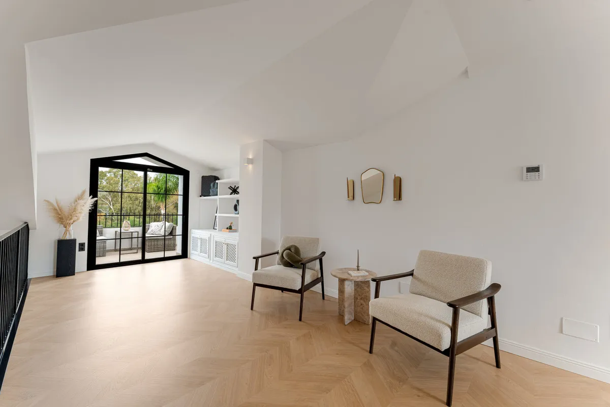 5ef6a66f-3111-4ea3-8d30-1c2ffb331618