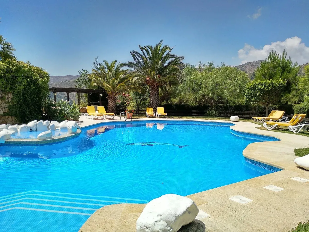 b403b3f6-31a5-41e6-8fa1-6c5813f71a8c