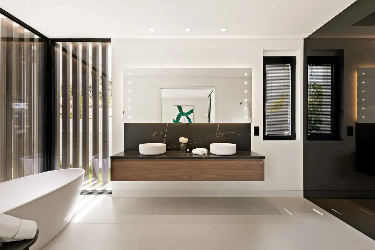 9bd27208-3ba5-4b68-b8de-2cf218e18f1a