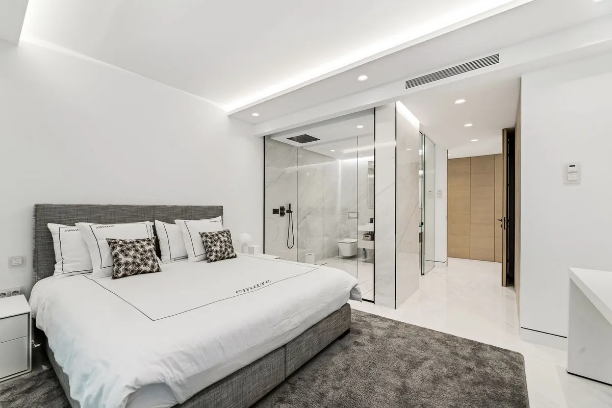 05dfd57b-c0cb-4638-8d2b-023dca61cbc5