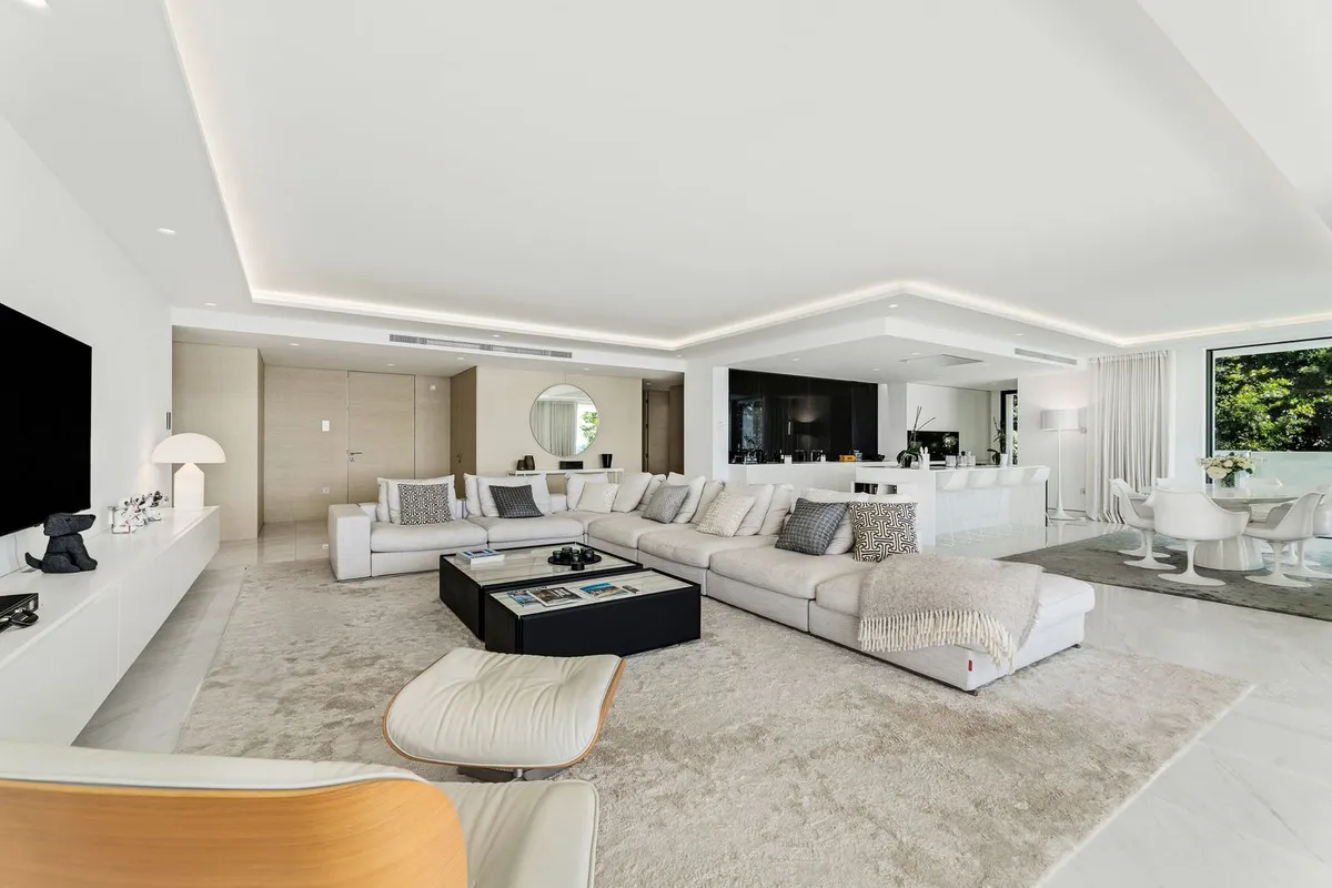 d8343c3a-9911-41ac-a4cf-cd43898a5039