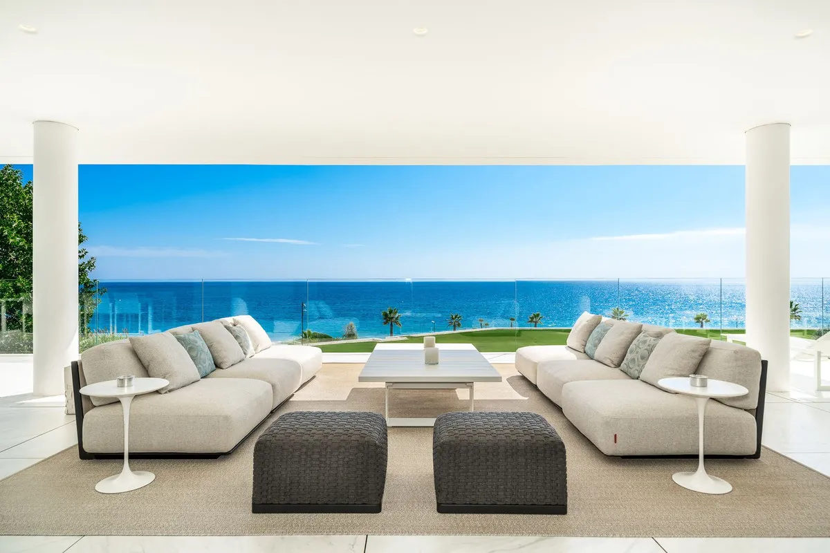 deb2e420-d315-4dc7-a90d-79072e5d3b28