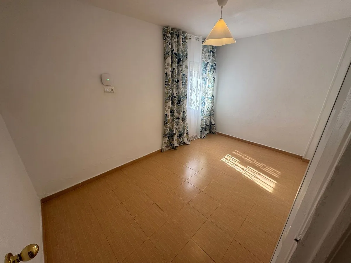 2e5da7da-3f7e-4e45-8233-613c503ee76d