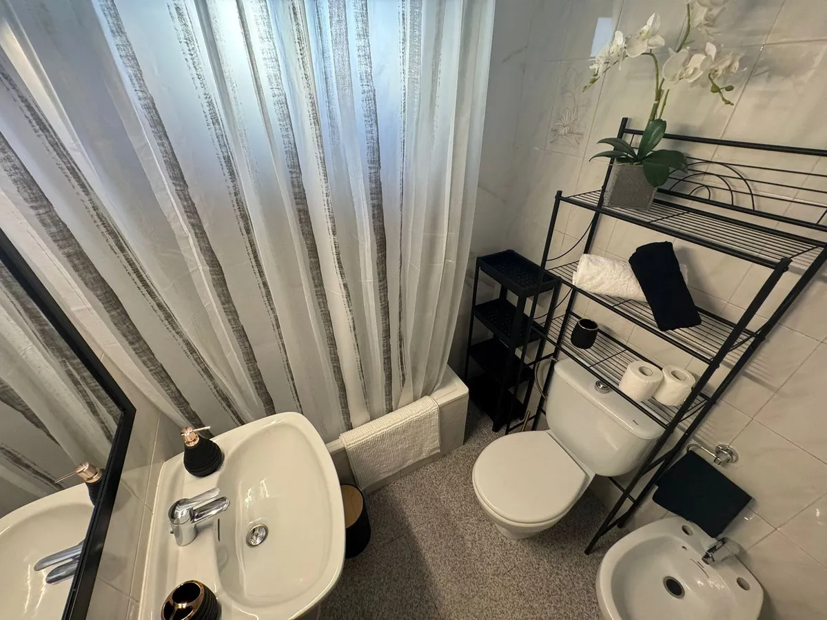 e6a5fe1c-f0a7-4b60-957c-7c8bee282f7c