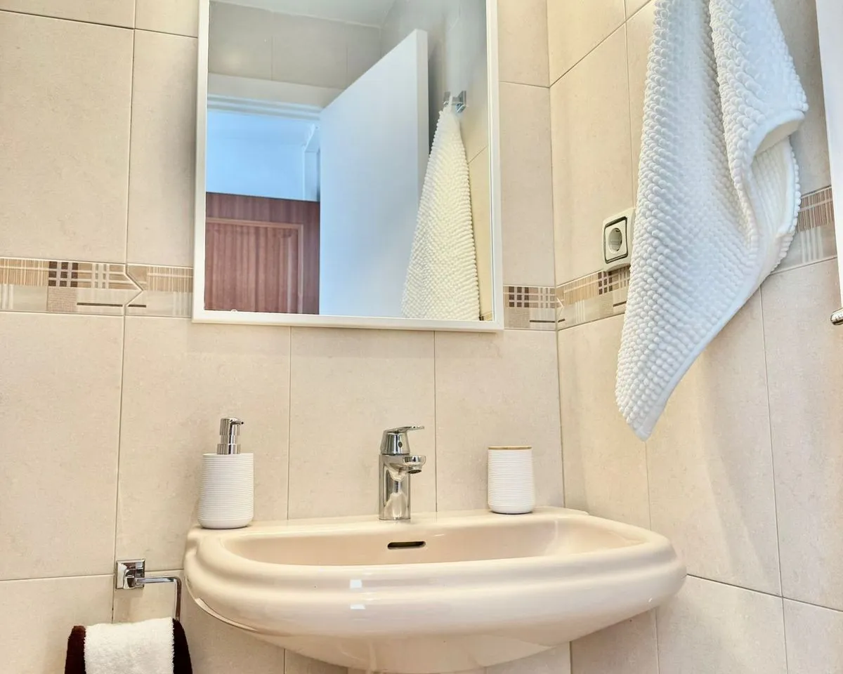 79e47edc-44e1-492a-a546-374796f47fc9