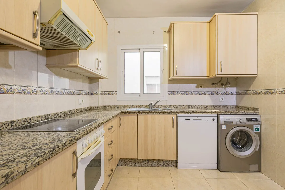 3b7d5817-2c47-48f0-bf4b-19c040fa2e1a