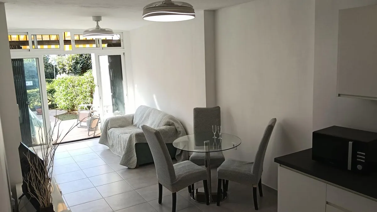 c17450c3-232e-4697-89ca-e94563dfb68d