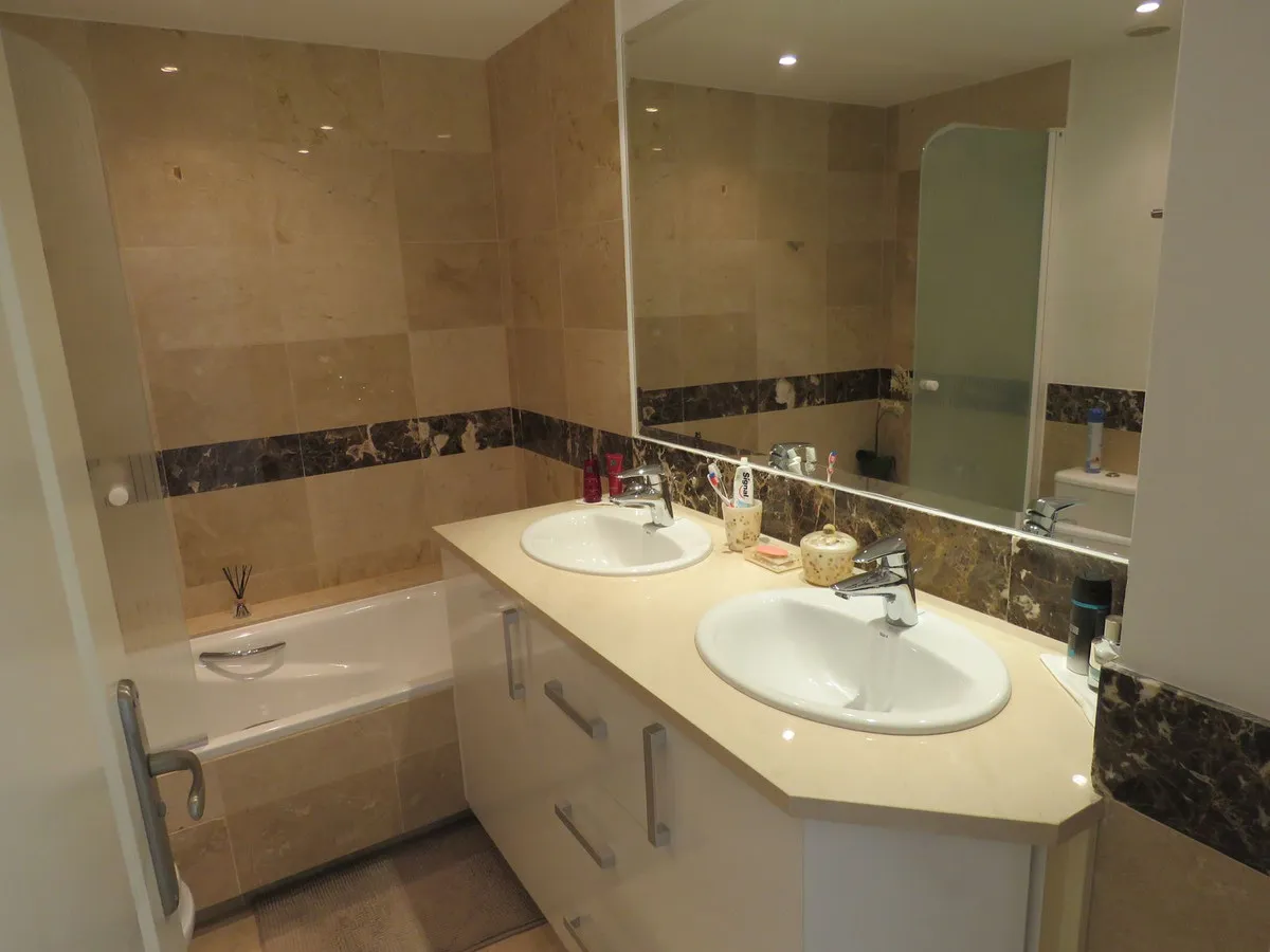 001fe7cd-e100-4feb-9cf9-24d38dd5a068