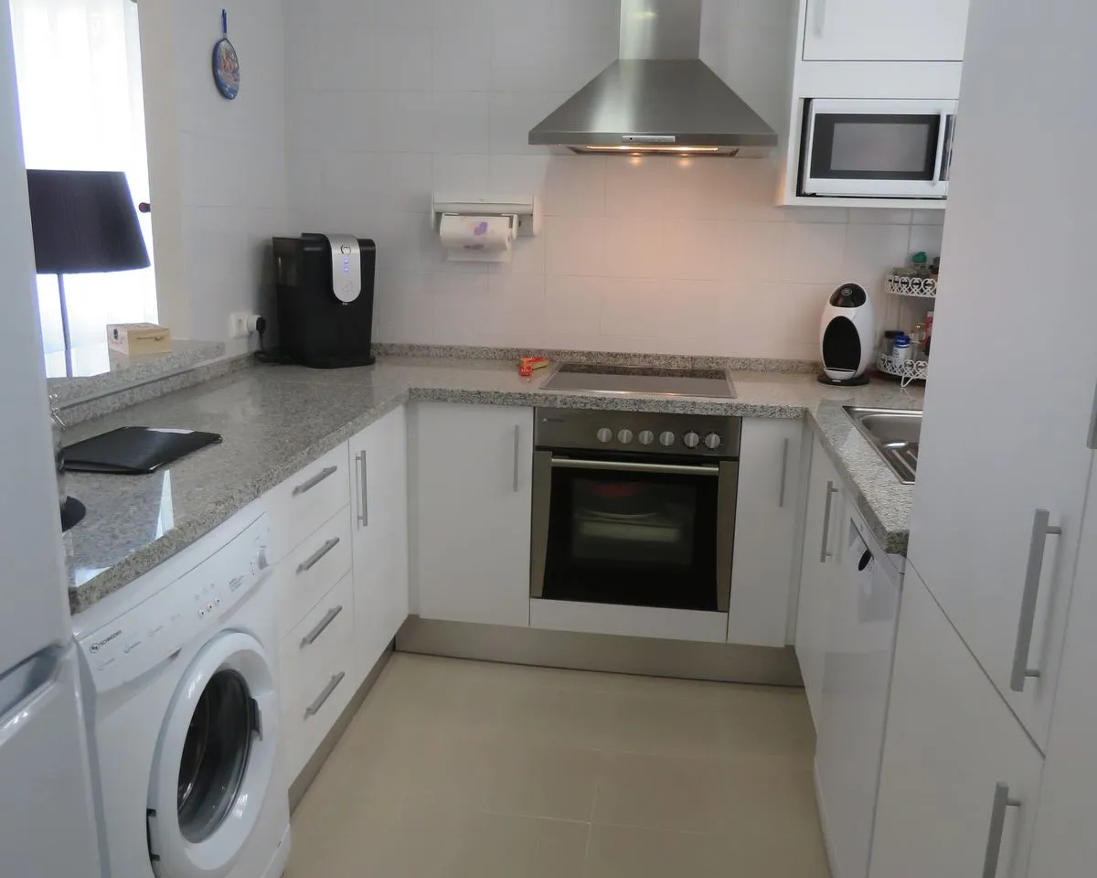 48ae4554-e21f-4b47-921f-2b8d078a8a76