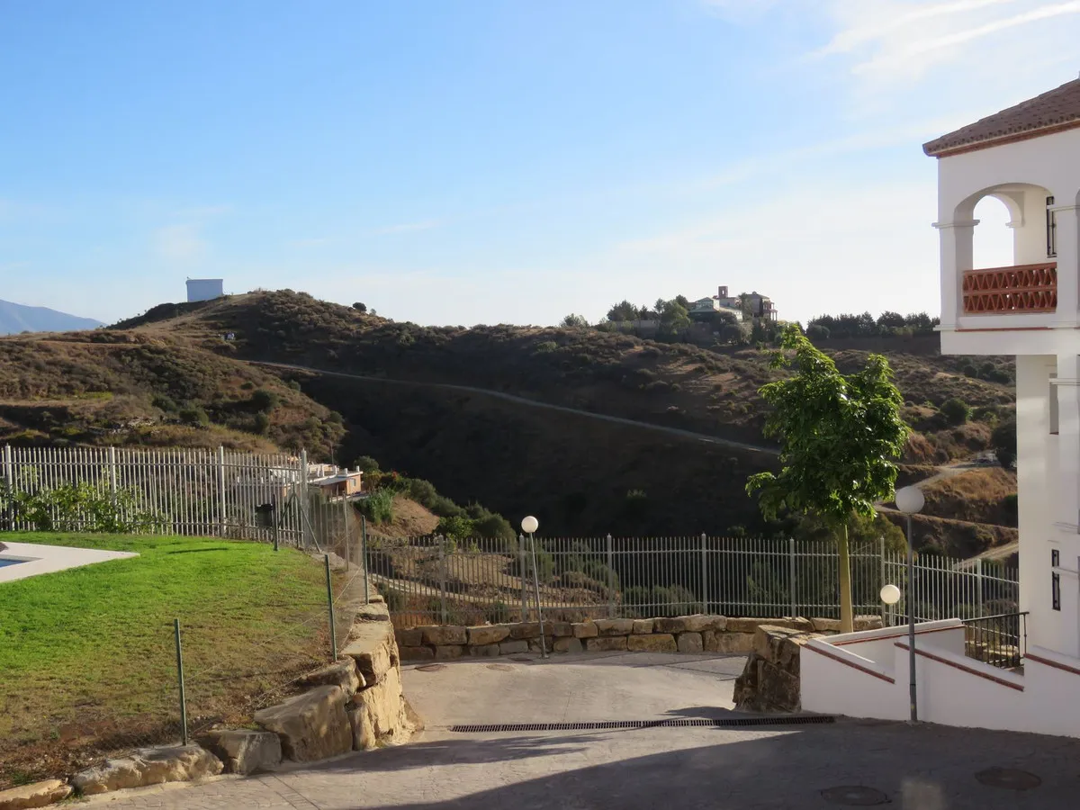 aa85f44c-a7ad-449f-9990-78569bfbc65f