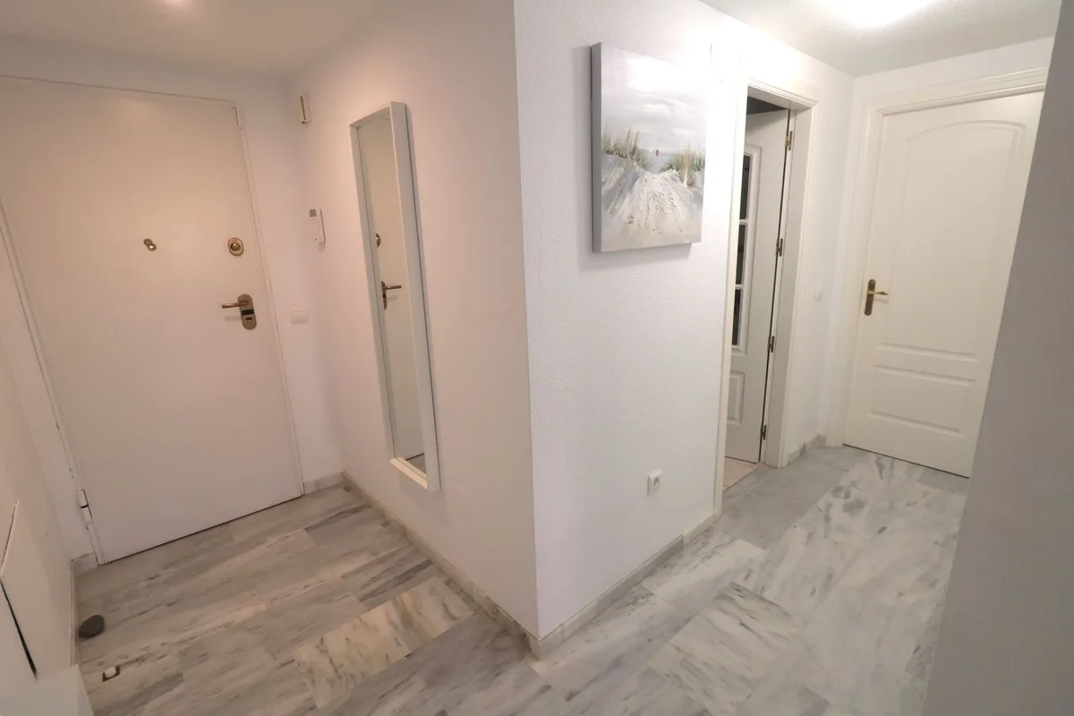 4a5c403b-8f90-43f2-b64e-ac7e0dd96970