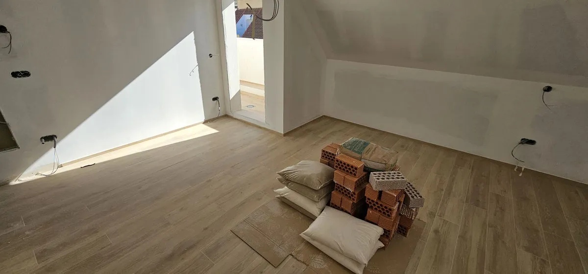 fc76d41a-deca-4280-aca8-ca75424218f5