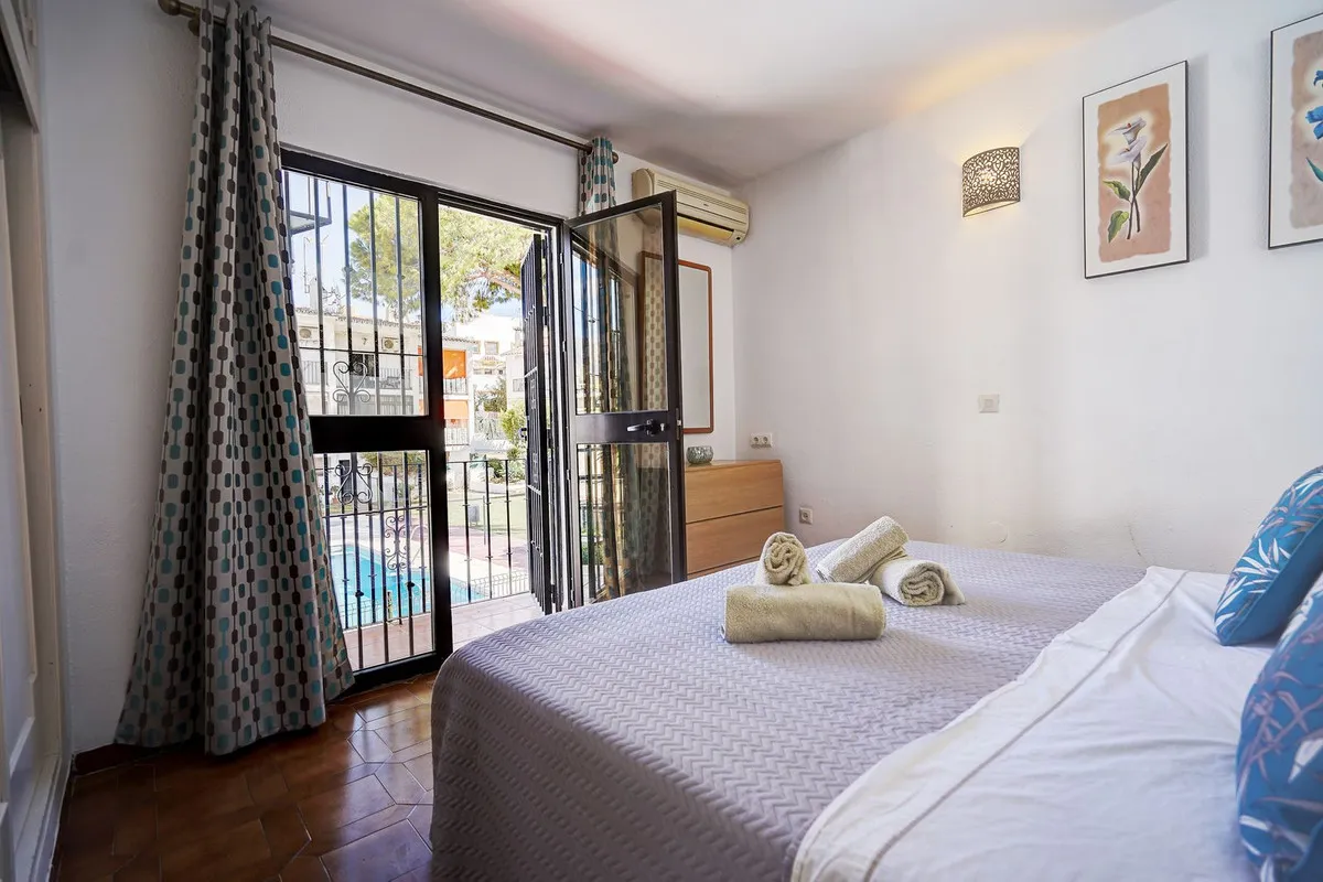 2e5eca94-8018-4668-85ed-c3e71fc00d40