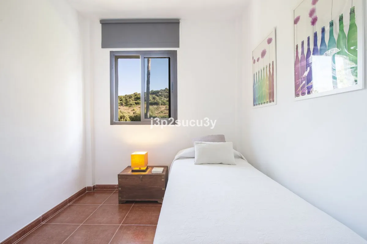 28f987e3-2e36-4daa-bd64-fc98f437cb40