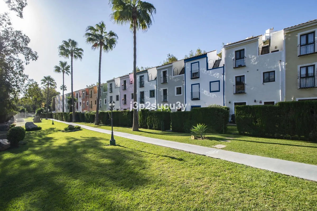 7fa4c4f9-1f45-4dba-b978-ea536e444728