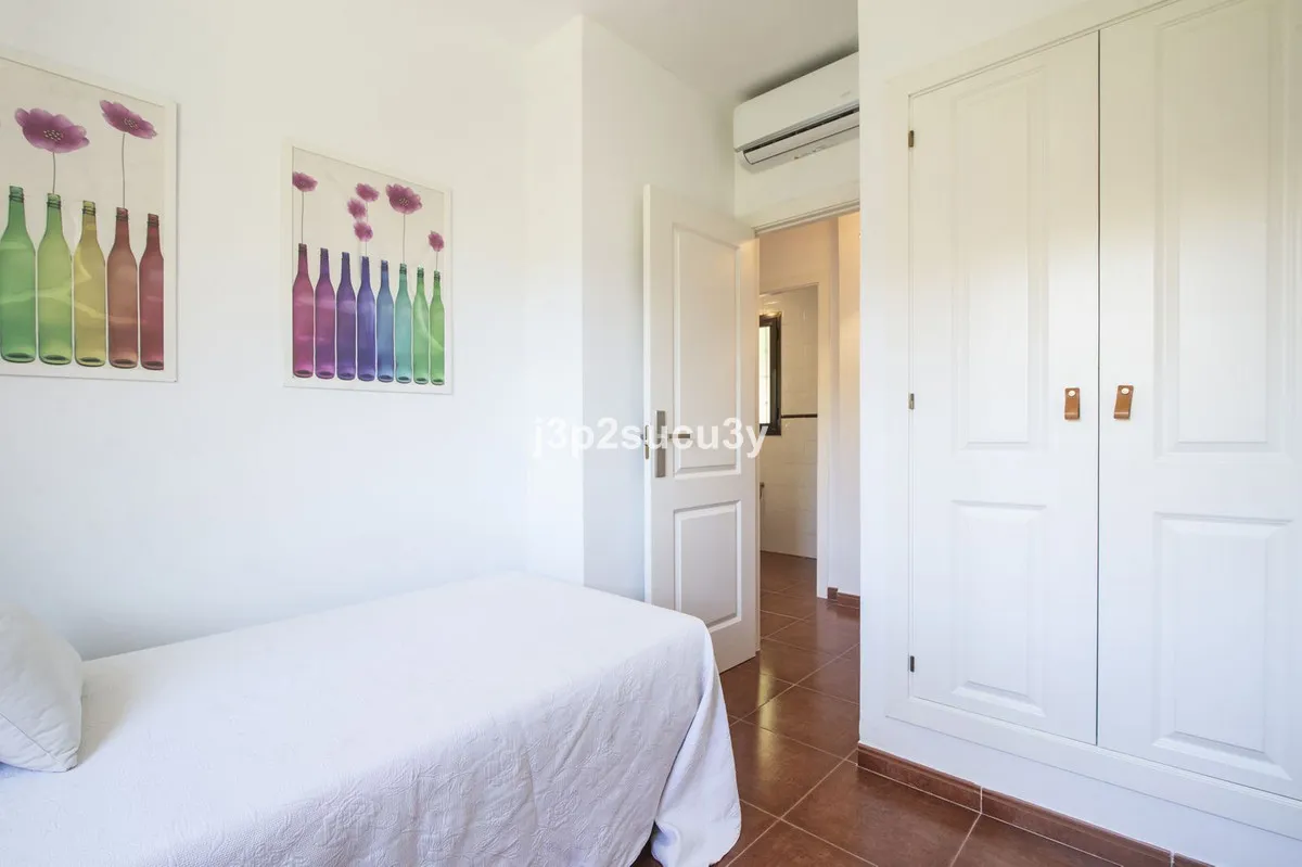 fdb130ec-1645-4712-88ef-fa092af374e4