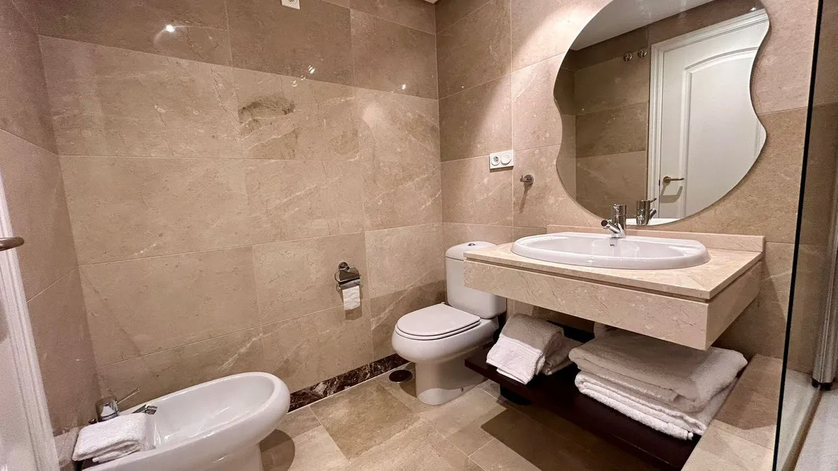 046256e8-7ae2-4700-be79-971d06f2e553