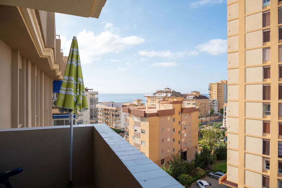 0d5b54c7-9e7c-42c0-bcb3-7c9e336ee0ba