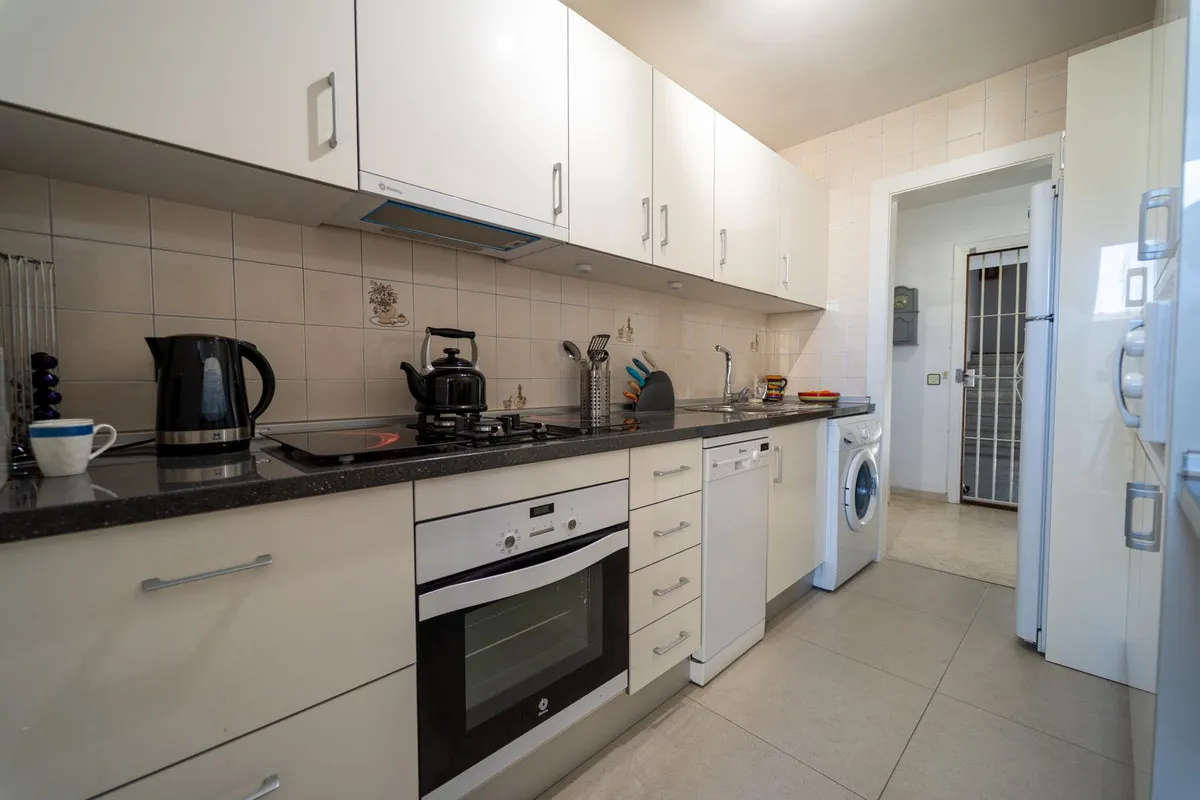 4fa61905-dfee-49a5-bcf6-c156bc9bb7b8