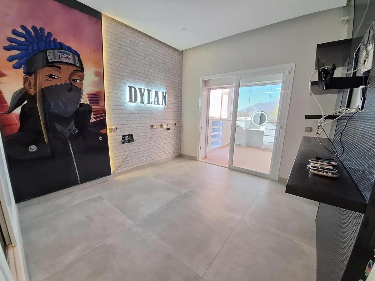 7238dd36-0590-415b-be78-906fcb38e4aa