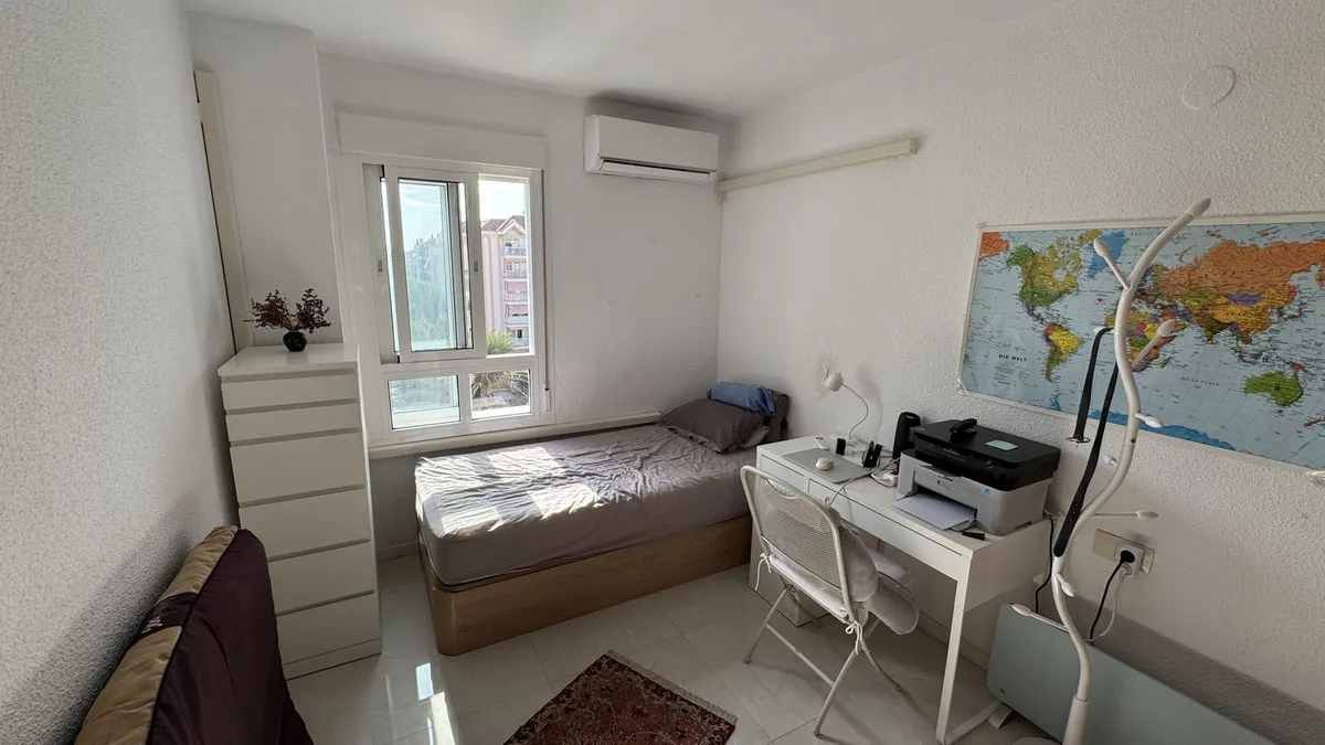 16cf133c-7495-458b-b383-4838d1b46e4a