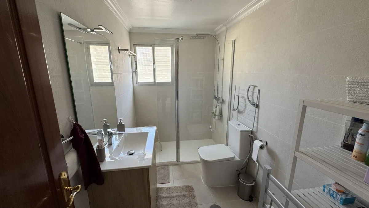 e52c6915-45df-4357-9276-d0aec2ebc257