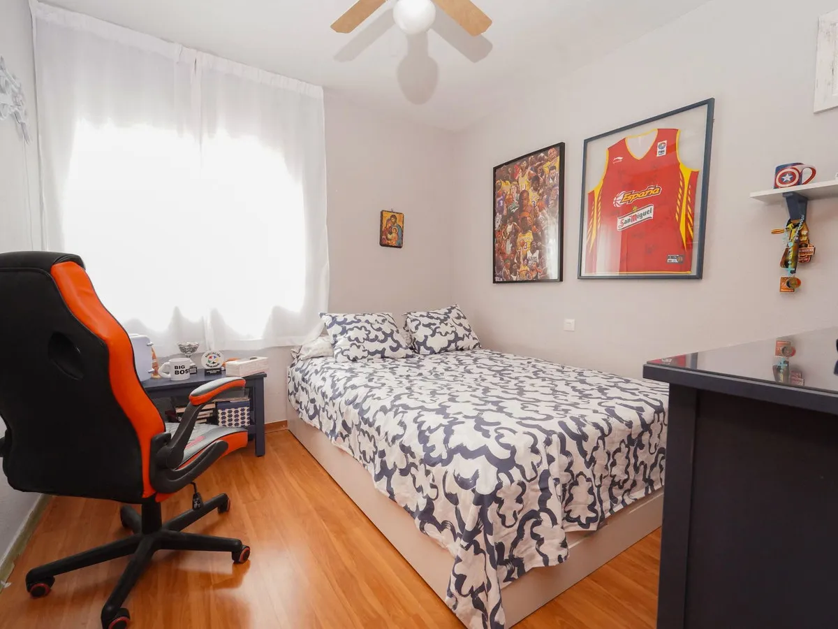 1847eedf-c063-4d04-a3be-77381b21d1b9