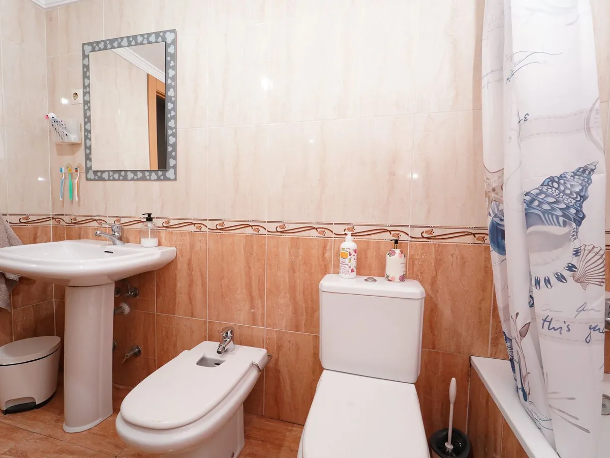 7d988c05-05ab-4b38-9514-6f50c12cd94a