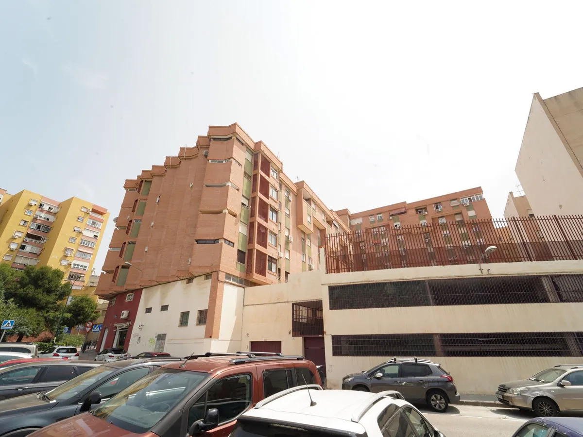 eec968d0-e03d-45b5-a514-ffe4b674ee75