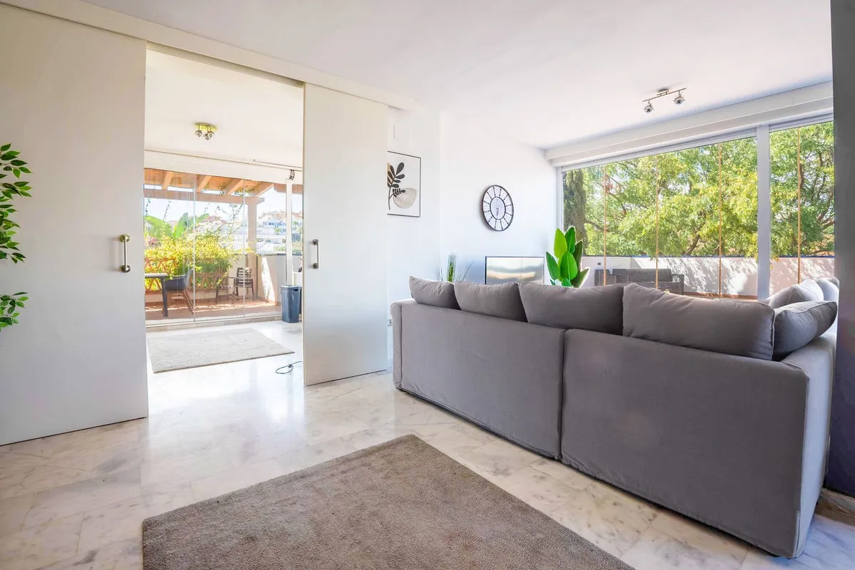 251a8015-b5fe-44c9-90e3-7367903dc705