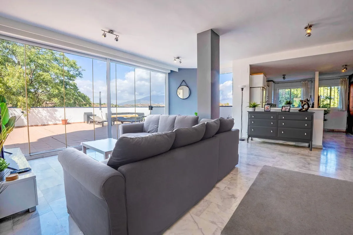 2e0db117-3f60-44ad-9b92-c24d3cc2d385